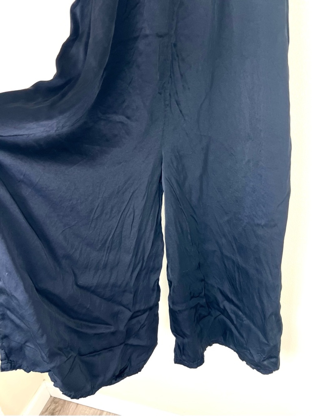 LACAUSA Black Spaghetti-Strap Wide Leg Satin Jumpsuit Extra Small - Picture 3 of 9